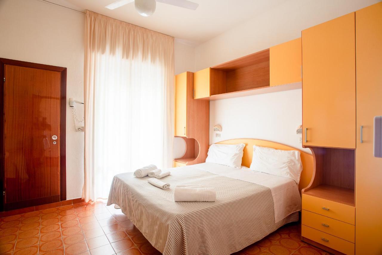 Piccolo Hotel Kursaal Cesenatico Eksteriør bilde